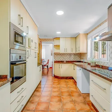 Casa Lilly - Amazing Family With Pool - Close To * Velez Malaga
